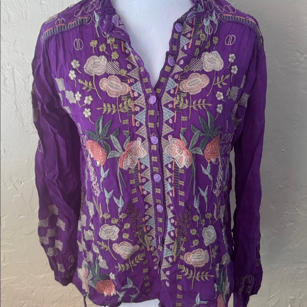 Johnny Was Brielle Blouse - Picture 9 of 10